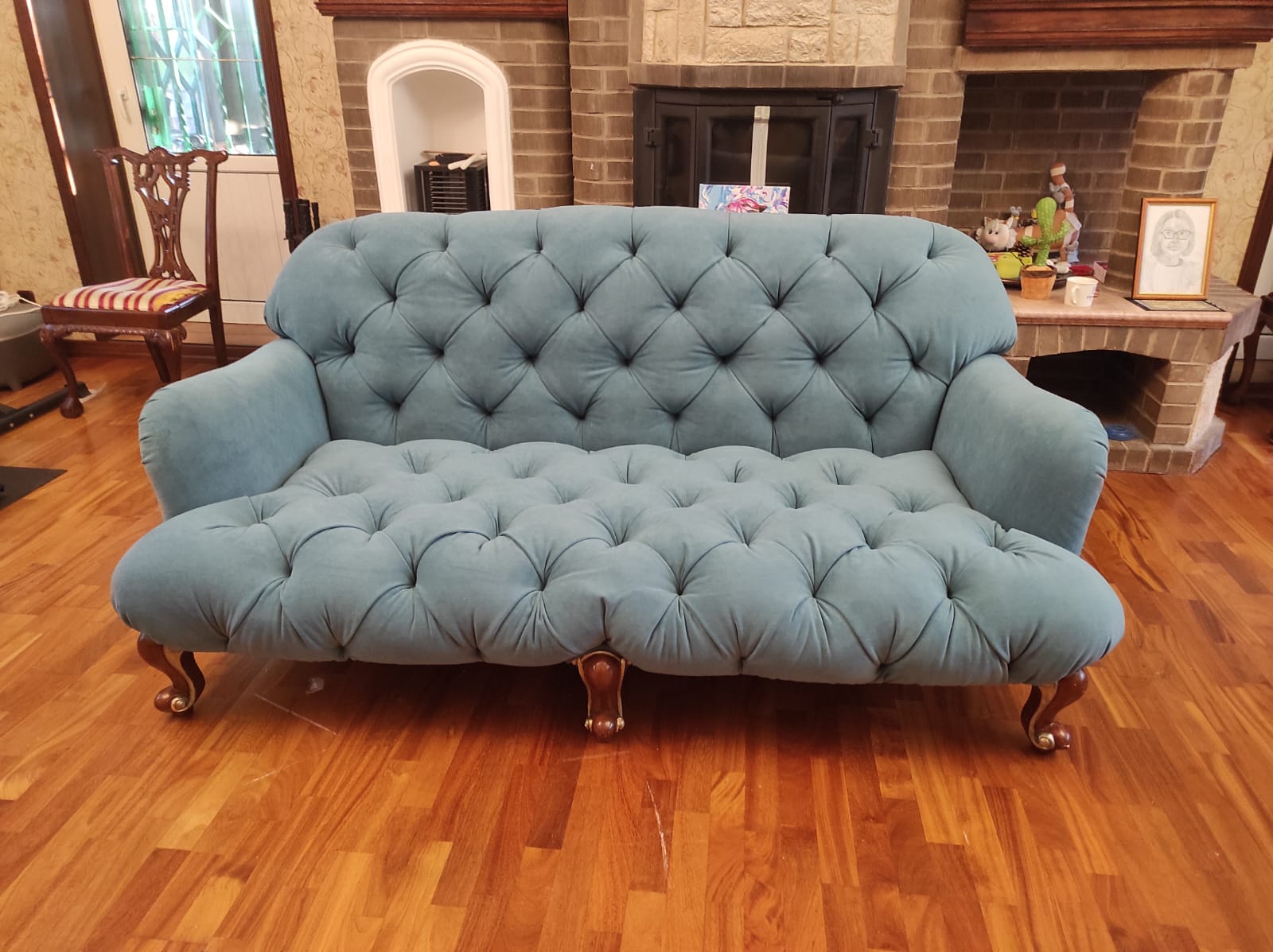 Обивка дивана. Бухарестская