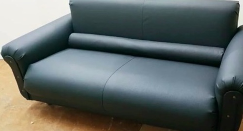 Обивка дивана на дому. Бухарестская