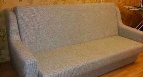 Перетяжка дивана. Бухарестская